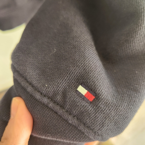 TOMMY HILFIGER Men's Heritage Logo Embroidered French Terry Hoodie. NEW - Picture 8 of 8
